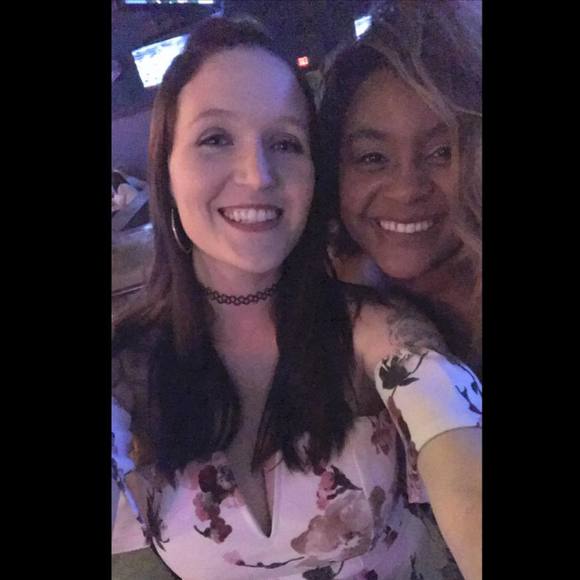 Meet your Posher, Whitney - Picture 1 of 1